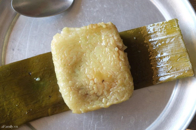 Bánh chưng mini với giá hời chỉ 10K/cái, mua rồi mới tính ra đắt hơn cả bánh chưng bình thường-3