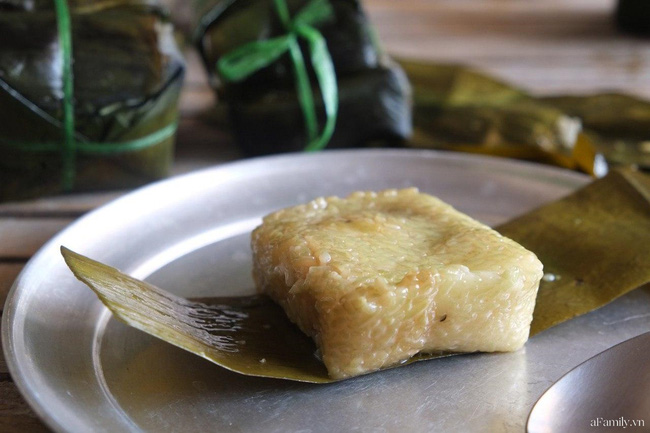 Bánh chưng mini với giá hời chỉ 10K/cái, mua rồi mới tính ra đắt hơn cả bánh chưng bình thường-4