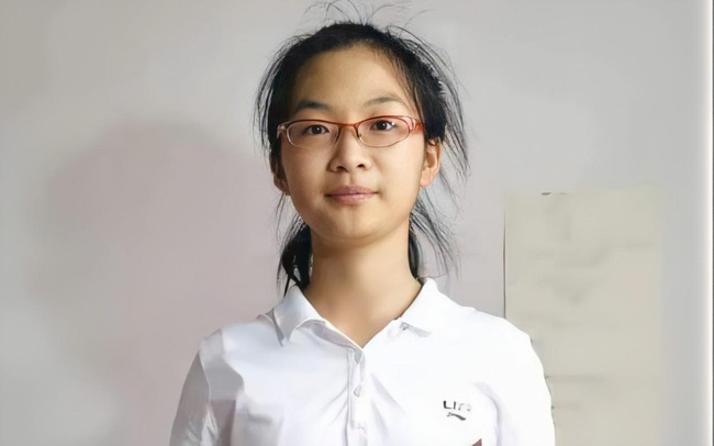 Học không quá nổi bật nhưng nhờ 1 bí quyết, nữ sinh 15 tuổi trở thành tân sinh viên nhỏ tuổi nhất của ngôi trường danh tiếng-1