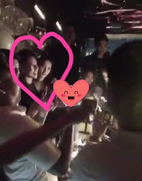 Hương Giang tránh né chụp ảnh cùng Matt Liu nhưng lại bị fan khui” khoảnh khắc dính như sam” bên bạn trai-3