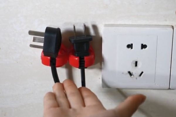 Chai nhựa cắt dán lên miếng cọ rửa lại hóa tác dụng thần kỳ chuyên sử dụng trong nhà bếp-10