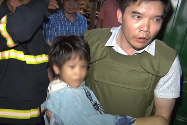 Vụ bé gái 6 tuổi ở Bắc Ninh bị bạo hành dã man: Tạm giữ hình sự tình nhân của người bố-1