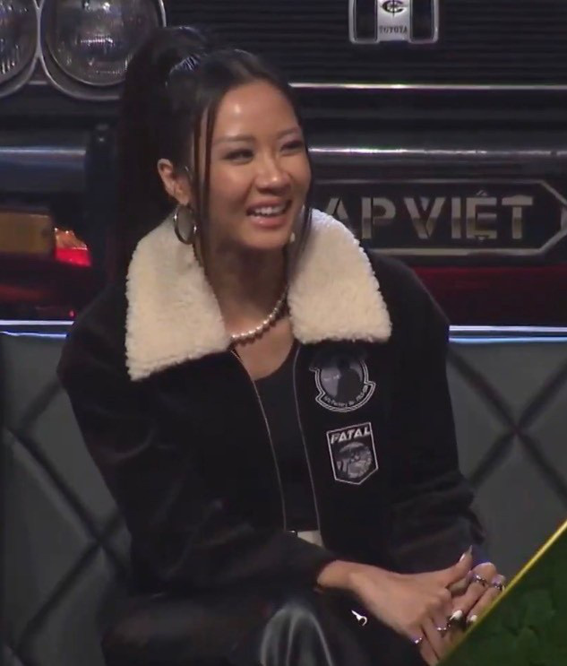 Suboi bất ngờ đụng độ Lisa: Nữ hoàng Rap Việt da nâu bao ngầu, Lisa da trắng nõn kiêu sa-7