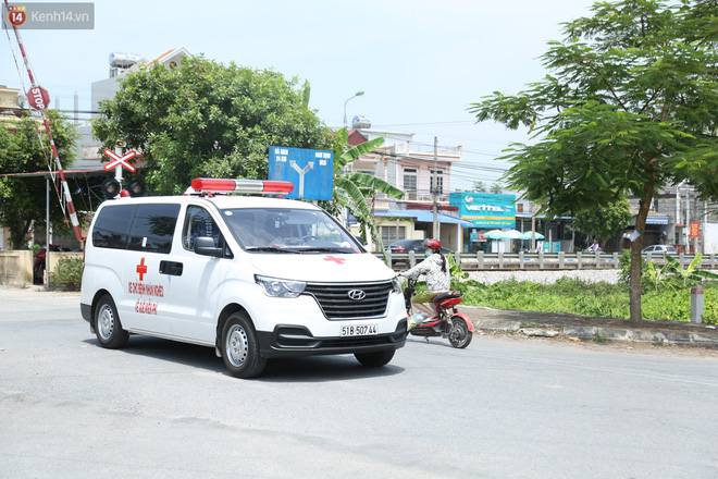Một ngày theo xe cứu thương miễn phí của ông Đoàn Ngọc Hải: Tôi chẳng có gì hạnh phúc đâu, bệnh nhân chịu bao đau đớn thì mình hạnh phúc làm sao được-4