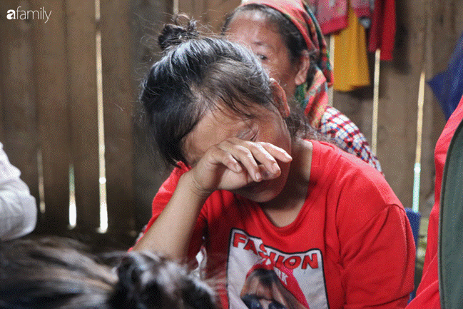 Nghẹn lòng đám tang 3 em nhỏ tử vong trong vụ sập cổng trường ở Lào Cai: Không ngờ bát mì tôm trứng lại là bữa ăn cuối cùng của con-7