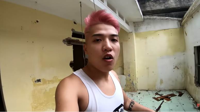 NTN - YouTuber bị ném đá nhiều nhất Việt Nam khoe nhà 4 tầng mới xây, nhìn là thấy to nhất phố rồi!-1