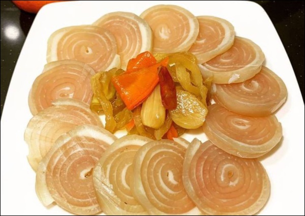 Phụ nữ không muốn già nhanh, lão hóa sớm thì nên ăn thêm 7 món này-1