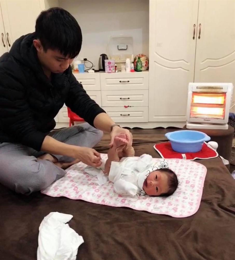 Mẹ Thái Nguyên sinh mổ lần 5 vì quá nghiện con, có lần đang mổ thì gặp trục trặc nên bị y tá liên tục tát vào mặt-6