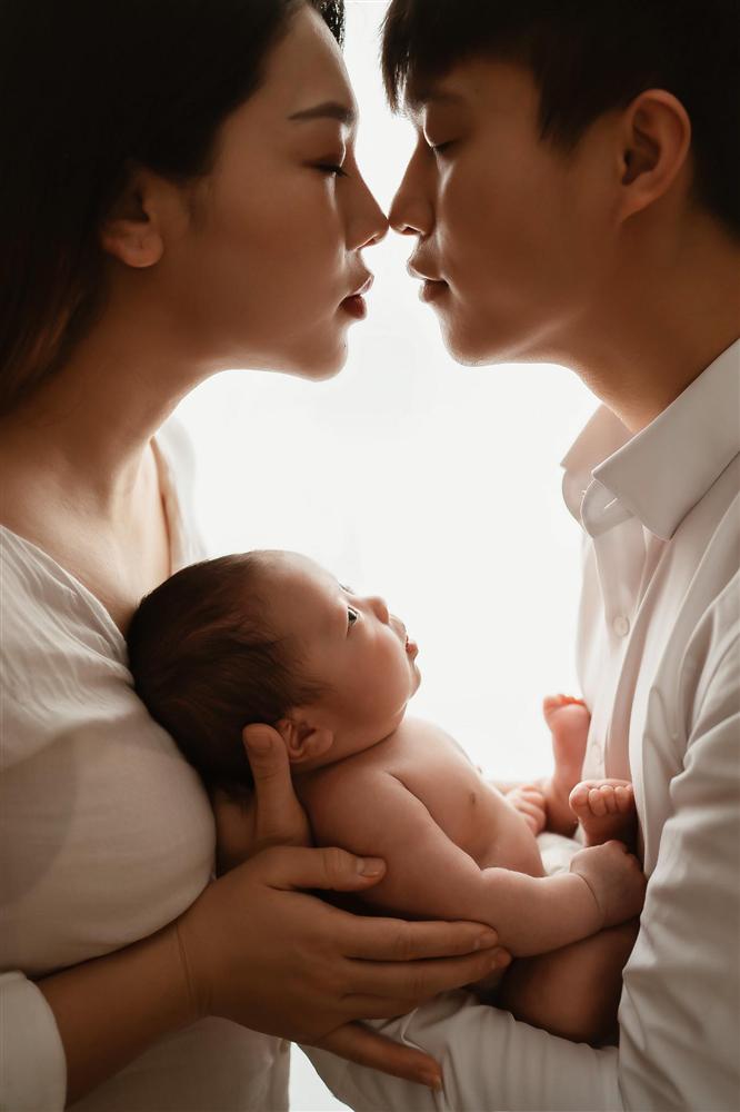 Mẹ Thái Nguyên sinh mổ lần 5 vì quá nghiện con, có lần đang mổ thì gặp trục trặc nên bị y tá liên tục tát vào mặt-8