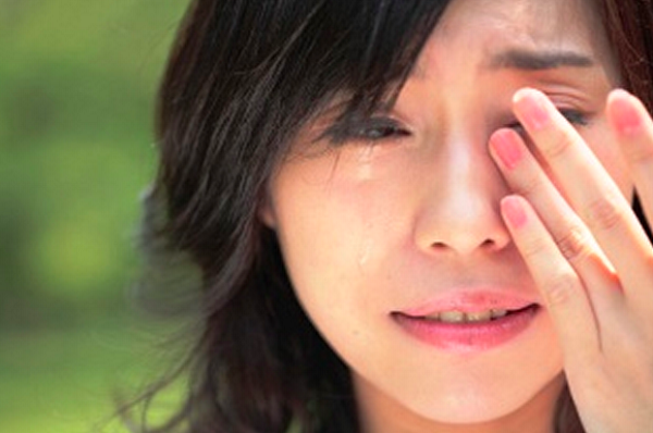 Mẹ đẻ vừa cho tôi được 5 triệu, ngay buổi chiều hôm đó đã bị chồng tịch thu”, tôi đòi thì anh nói lý do khiến tôi uất trào nước mắt-1