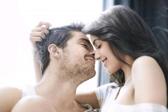 Người đàn ông ngoại tình thường có 8 đặc điểm này, vợ không để ý khó mà phát hiện