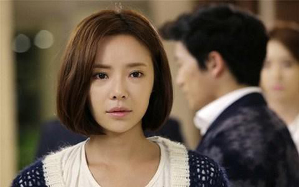 Bạn gái đùng đùng đòi hoãn cưới sau đêm vượt rào đầu tiên, gặng hỏi lý do thì chết đứng nghe em tiết lộ-1