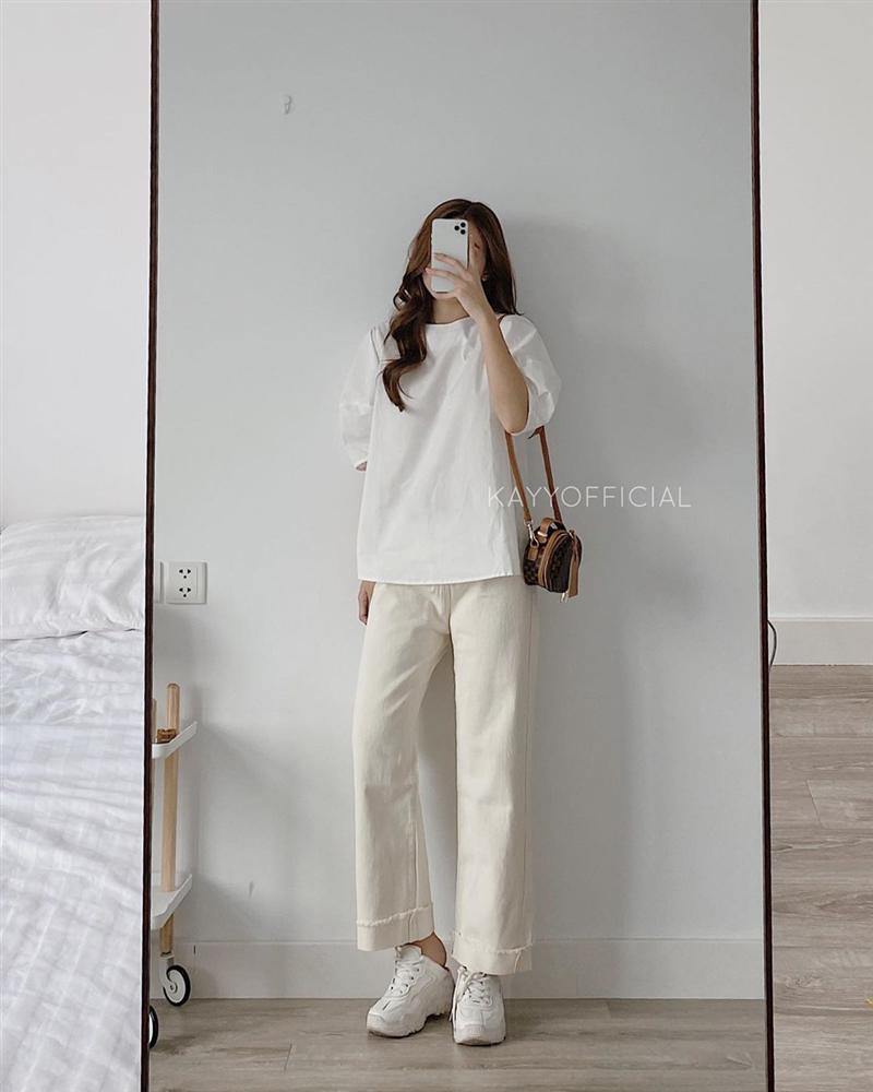 Sắm áo blouse, bạn sẽ triển được ngay 6 chiêu mix đồ yểu điệu, sang xịn thôi rồi-8