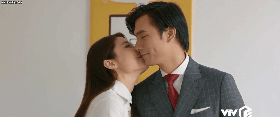 Tình yêu và tham vọng: Top 5 khoảnh khắc lịm tim của Minh - Linh chỉ trong 1 tập phim, số 4 vừa đáng yêu vừa khiến fan xôn xao đồn đoán-4