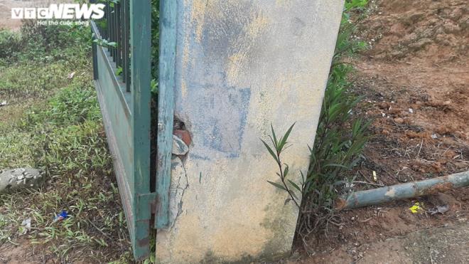 Sập cổng trường đè chết 3 học sinh: Lộ kinh phí xây dựng trụ cổng không cốt thép-2