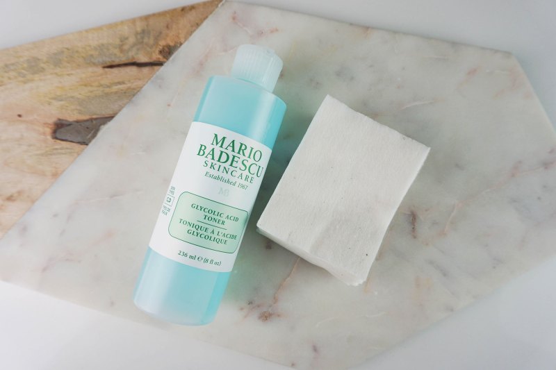 5 lọ toner AHA tẩy da chết đỉnh cao: Tái sinh làn da từ sần sùi đầy rẫy mụn ẩn thành láng mịn, trắng sáng chỉ trong vài tuần-3