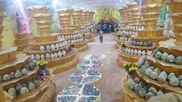 Người dân đến nhận dạng tro cốt tại chùa Kỳ Quang 2: Tôi vỡ oà vui sướng khi tìm được hũ cốt của người thân”-9