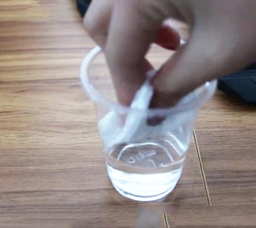 Cách vệ sinh màn hình tivi đúng cách, sạch không tì vết lại không gây hư hỏng-6