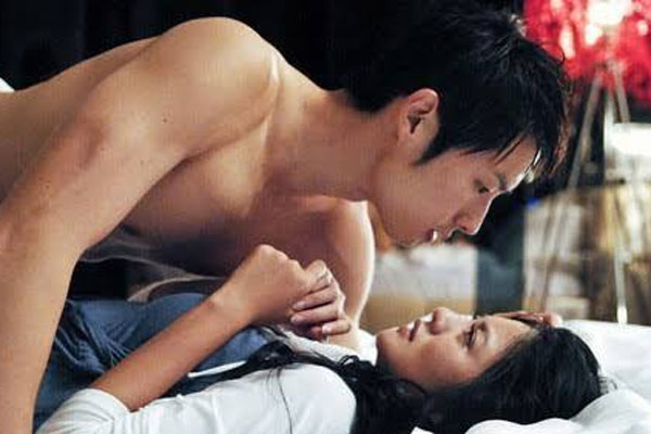 Quyết cưới chồng bị liệt nửa người, đêm tân hôn tôi phải khóc lóc xin tha-3