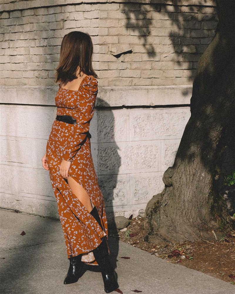 Chẳng cần lồng lộn phá cách, đây mới là 5 item cơ bản mà gái Pháp luôn diện khi Thu về-11