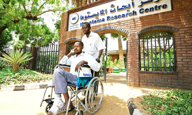 Đạp phải gai nhọn lúc trồng cây, 9 năm sau mới biết mình phải đối mặt với tử thần thầm lặng dưới cái tên bệnh ăn thịt người-2