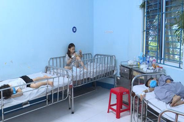 Sức khỏe 26 em bé ở chùa Kỳ Quang 2 nhập viện vì ngộ độc thực phẩm giờ ra sao?-1