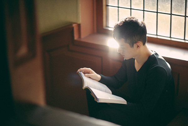 Thủ tiết 3 năm chờ vợ đi nước ngoài về, nhưng lúc đụng vào em tôi chết sững vì hiện tượng lạ trên người cô ấy-1