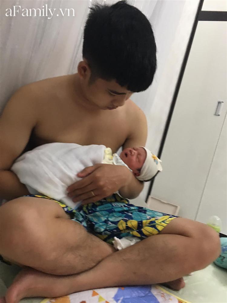 Tâm sự chăm vợ đẻ gây bão mạng của ông bố trẻ, đọc xong chị em thốt lên: Ông chồng nào cũng được như vậy thì mừng quá-3