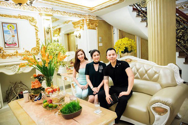 Cơ ngơi bạc tỷ dàn sao Vbiz: Lý Nhã Kỳ dát vàng lâu đài, biệt thự triệu đô của Ngọc Trinh đọ với nhà Đan Trường 1.500m2 ở Mỹ-14