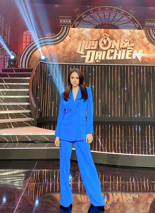 Hương Giang lúc nào cũng chanh sả nhờ diện blazer cực khéo, các nàng hóng ngay để lên hạng phong cách-2