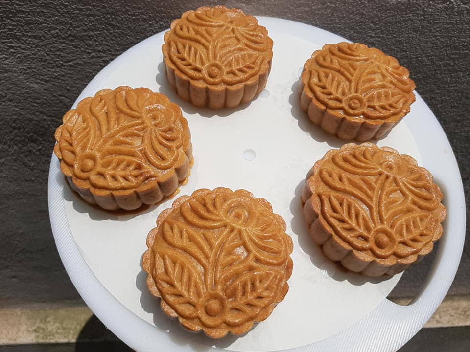 Còn vài tuần nữa là Trung thu, trình độ làm bánh nướng bằng nồi chiên không dầu của các chị em đã đạt đỉnh cao thế này rồi-12