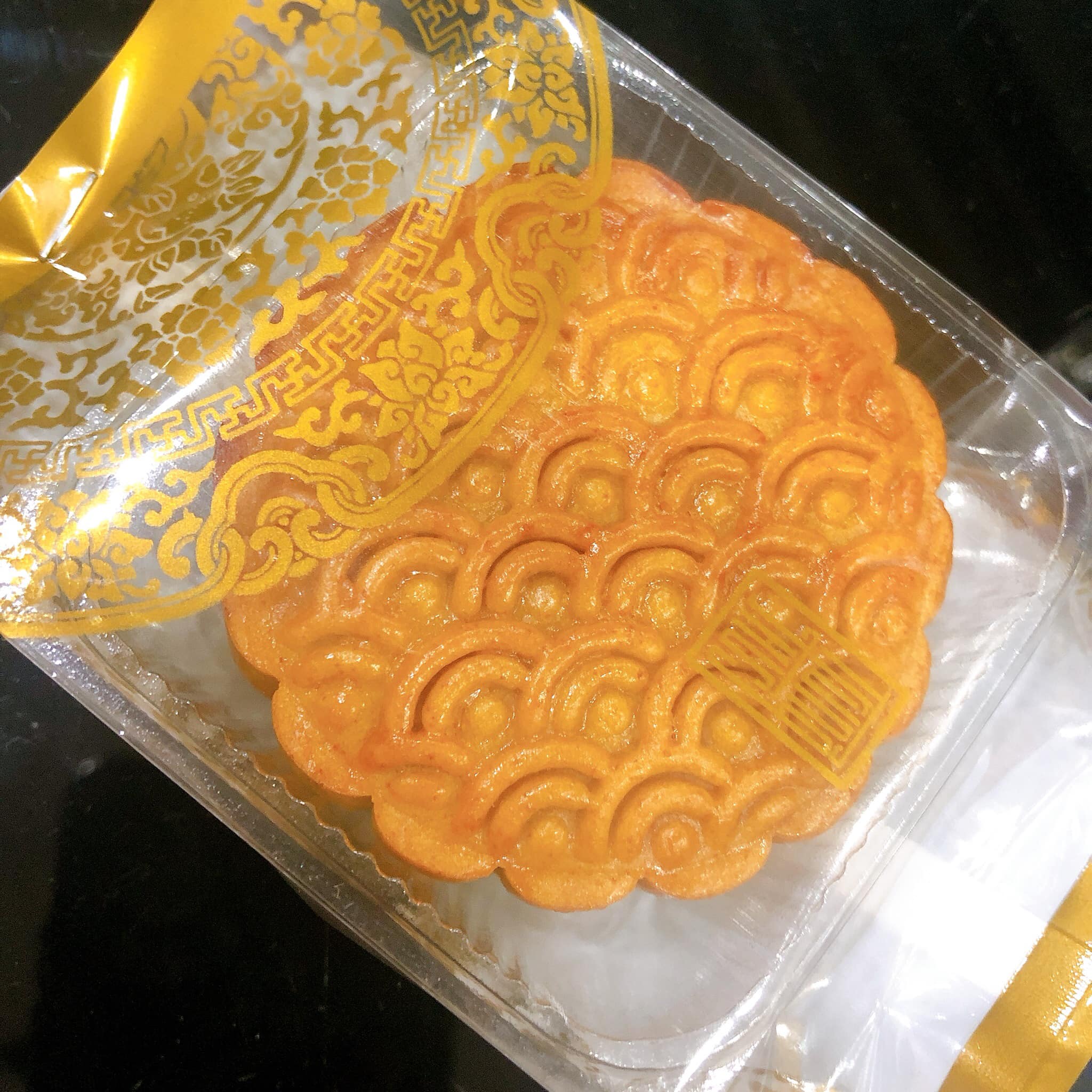 Còn vài tuần nữa là Trung thu, trình độ làm bánh nướng bằng nồi chiên không dầu của các chị em đã đạt đỉnh cao thế này rồi-17