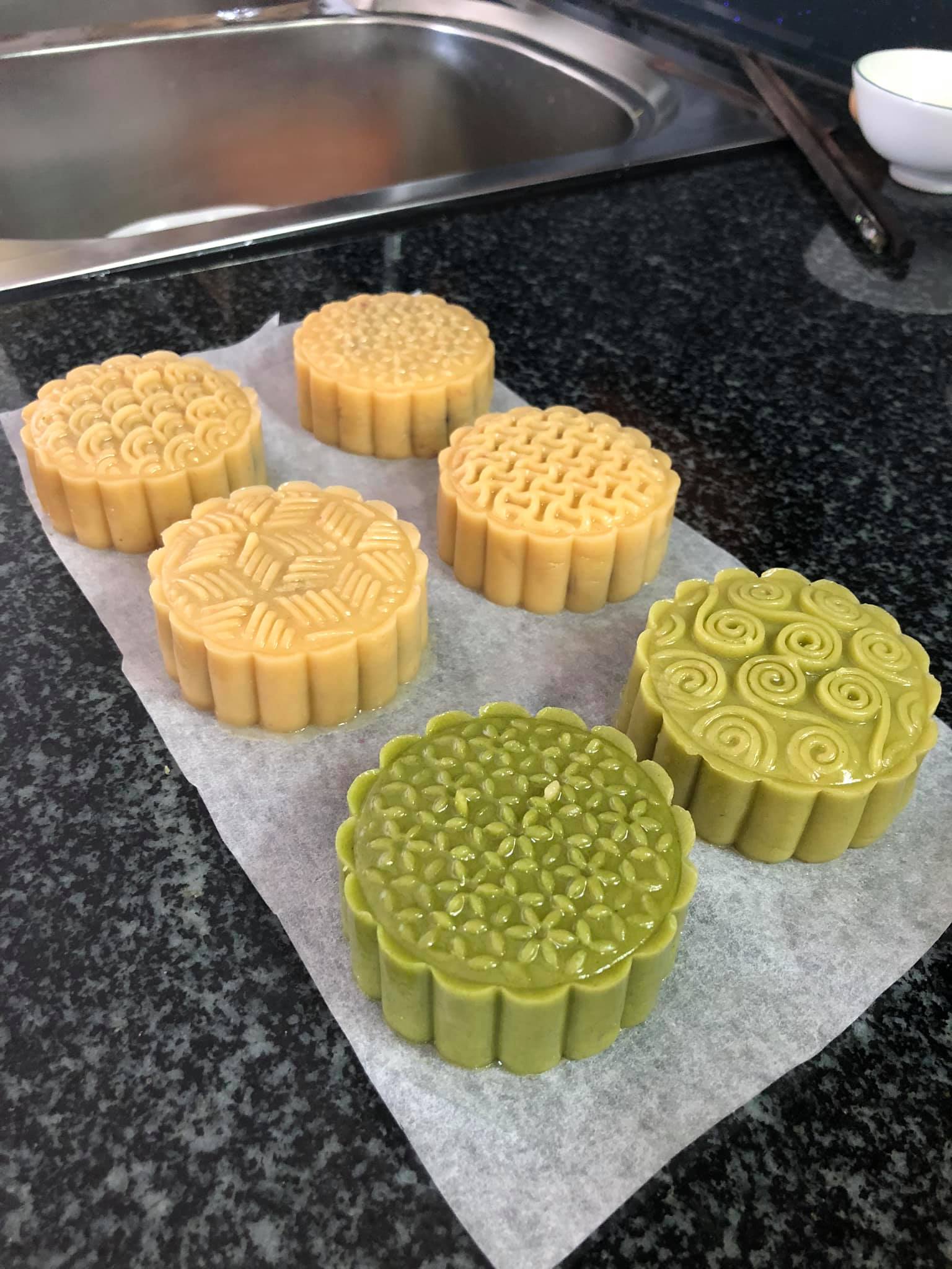 Còn vài tuần nữa là Trung thu, trình độ làm bánh nướng bằng nồi chiên không dầu của các chị em đã đạt đỉnh cao thế này rồi-32