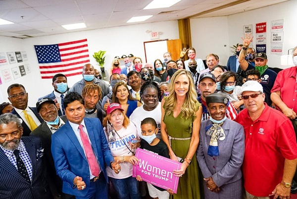 Điều ít biết về nàng dâu của Tổng thống Mỹ đang gây chú ý cộng đồng mạng, tài sắc vẹn toàn và đối nhân xử thế đầy khéo léo-6