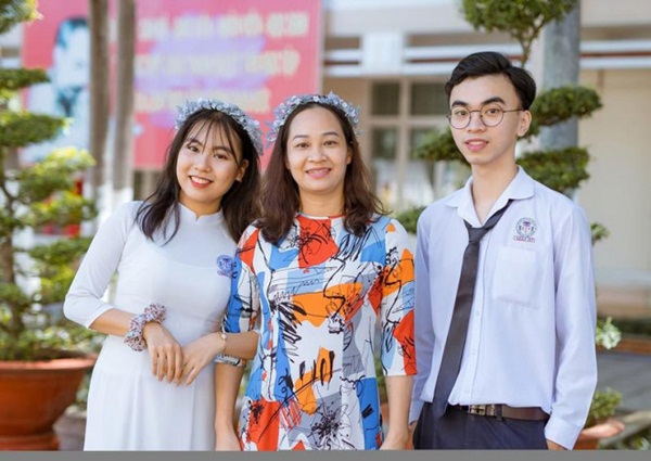 Thủ khoa đầu vào ĐH Bách khoa TP.HCM: Học giỏi nhưng lại cực kỳ khiêm tốn, hé lộ bí quyết làm bài tưởng khó mà dễ như chơi-4