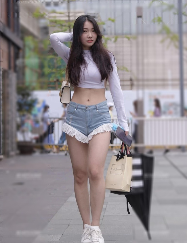 Quần cạp trễ vẫn được lòng nhiều người, nhưng đẹp hay không thì xin nhờ các chị em thẩm định-2