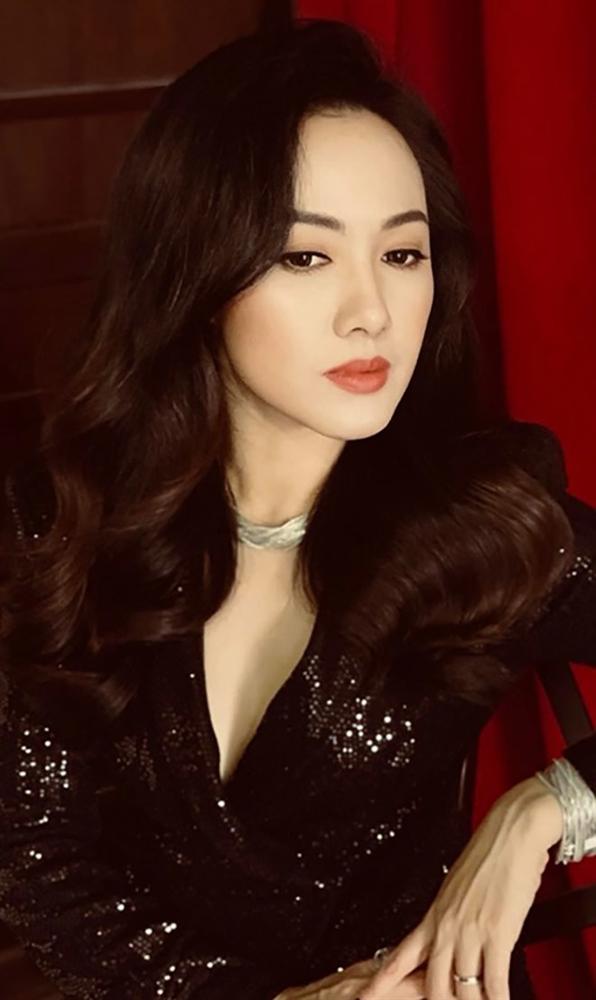 BTV Thời sự 19h Hoài Anh để lộ góc khuất không ngờ, khác xa với hình ảnh trên sóng VTV-2