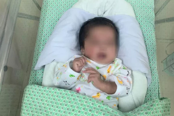 Phẫn nộ vì nhân viên quán cà phê vứt hàng chục bao tải rác xuống biển Vũng Tàu-8