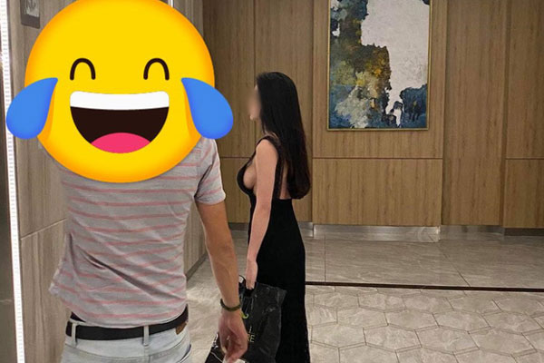 Tập gym không lo chỉ lo chụp hình sống ảo, người phụ nữ trẻ khiến ai cũng giật mình vì vạch áo khoe hẳn một bên ngực như sắp rơi-2