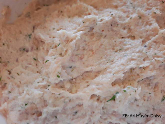 9X mách cách làm chả cá dai ngon, không bở nát từ cá chép bằng máy xay sinh tố-2