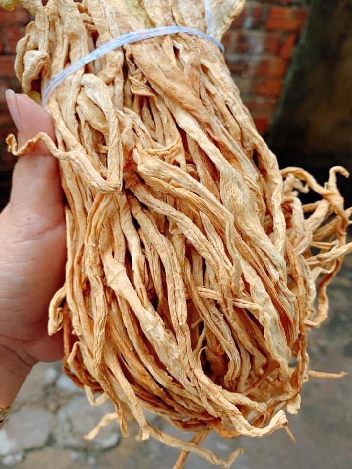 Mua củ cải giá vài ngàn đồng/kg về phơi khô, rồi bán giá đắt gấp 10 lần vẫn đắt khách hỏi mua vì lạ miệng-1