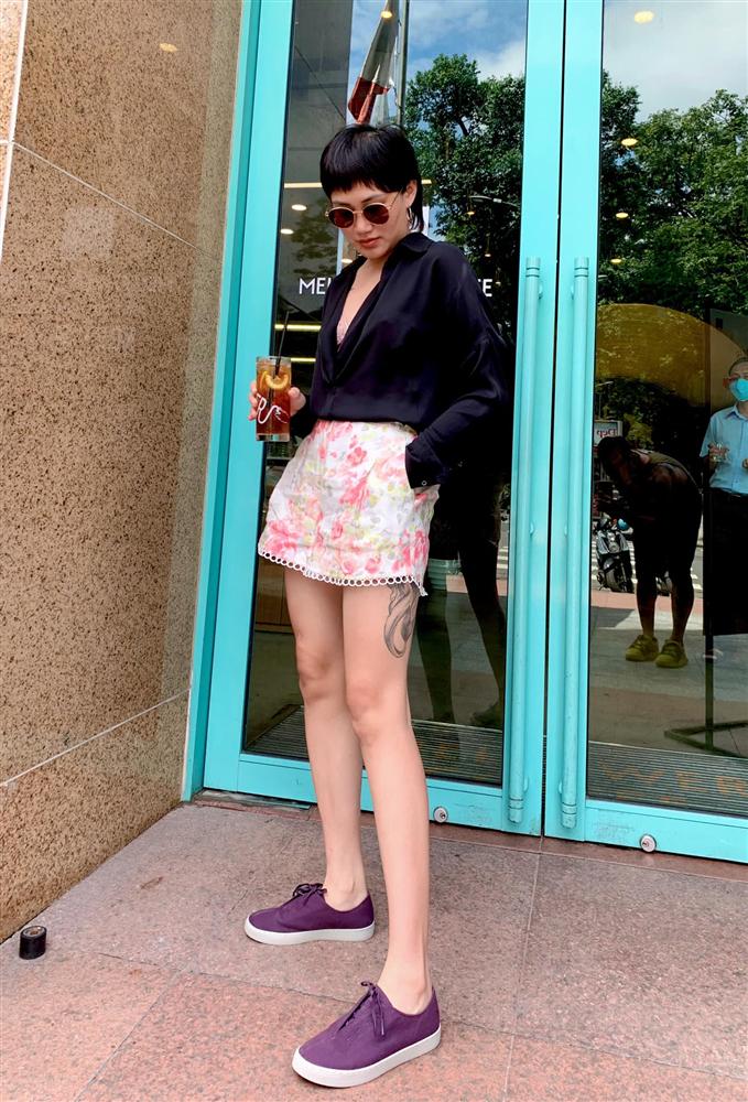 Đọ sắc hội chị em toàn hot mom của Đàm Thu Trang khi làm bà đẻ: Người phá nét không nhận ra, người xinh đến mức bác sĩ phải khen-14