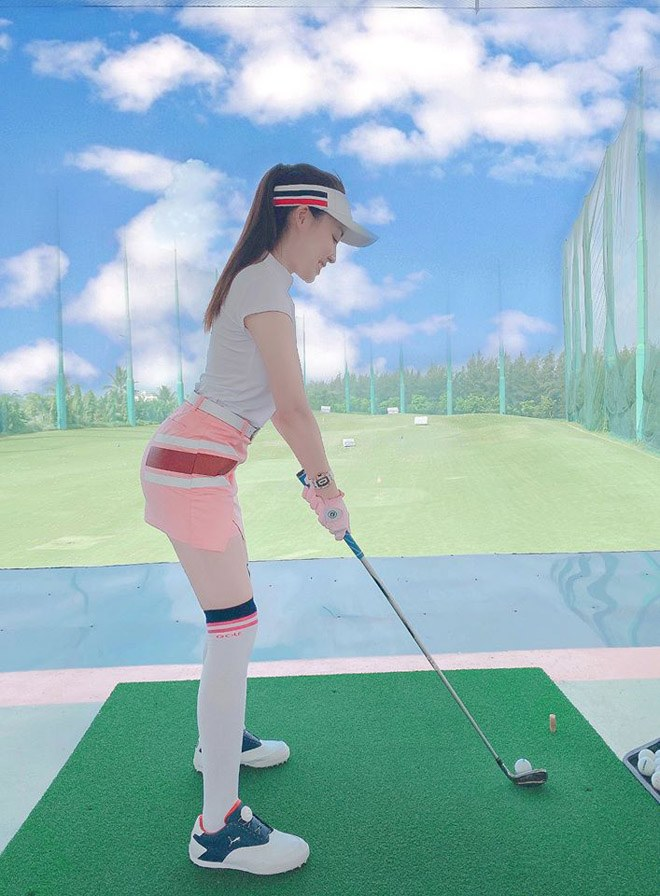 Chưa thấy kiện Âu Hà My, Trọng Hưng đăng clip đi chơi golf cùng status Đại bàng và Quạ đầy ẩn ý-7