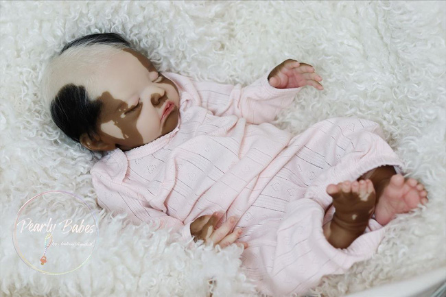 Con trai sinh ra có màu da lạ, ông bố đã làm 1 việc vô cùng đặc biệt cho con và được bao bố mẹ khắp thế giới tìm đến-4