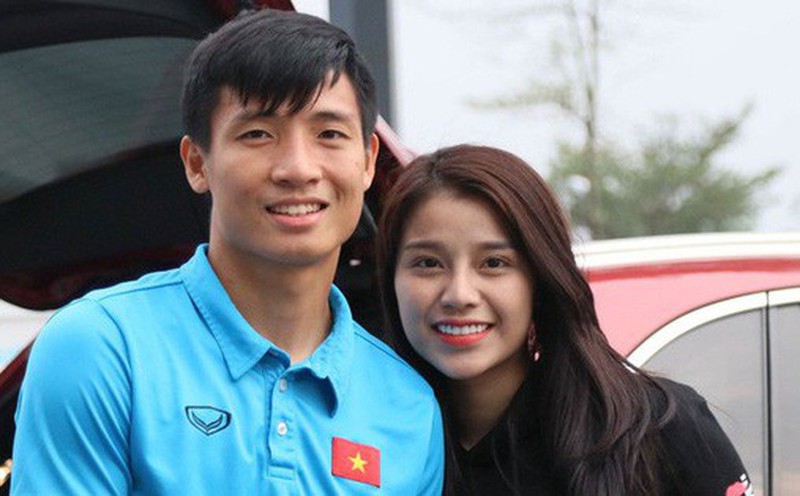 Khánh Linh từng lên báo kể tủi thân vì lấy chồng cầu thủ-2