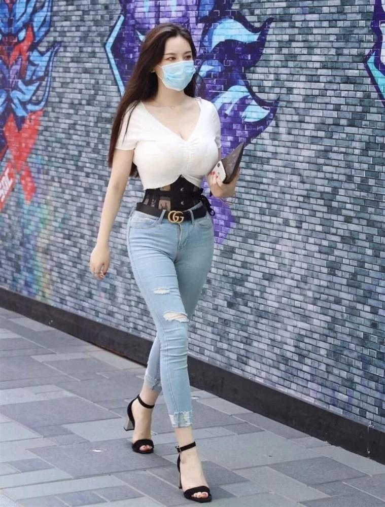 Phái đẹp ứng dụng corset vào street style hàng ngày: Là hết hồn hay đẹp theo cách riêng?-16