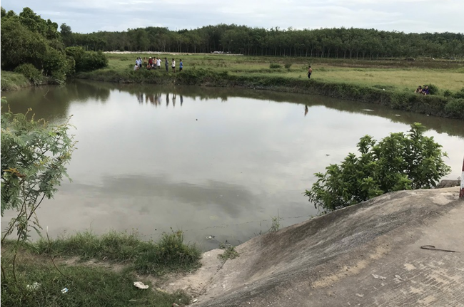 Lẻn đi tắm, 5 trẻ ở An Giang chết đuối thương tâm dưới hồ nước sau vườn-1