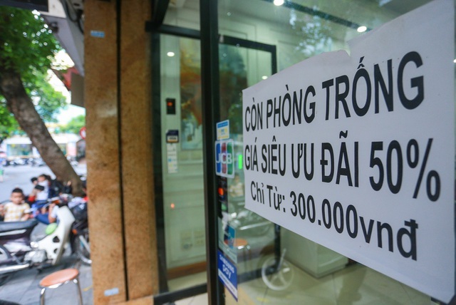 Buốt ruột vì vắng khách, chủ khách sạn phố cổ Hà Nội rao bán trăm tỷ đồng-9