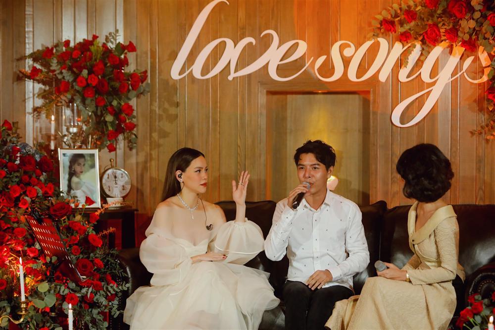 Giữa tin bầu bí, Hà Hồ vẫn thể hiện đẳng cấp bà hoàng sang chảnh với loạt váy áo giấu bụng khiến ai cũng tò mò-5