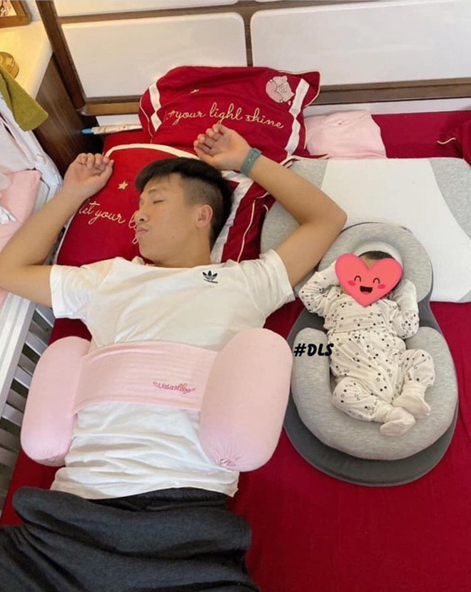 Trước khi than cô đơn, vợ Bùi Tiến Dũng mang thai được chồng chiều như bà hoàng, sinh xong nhận ngay quà khủng-5